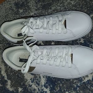 tommy hilfiger sneakers